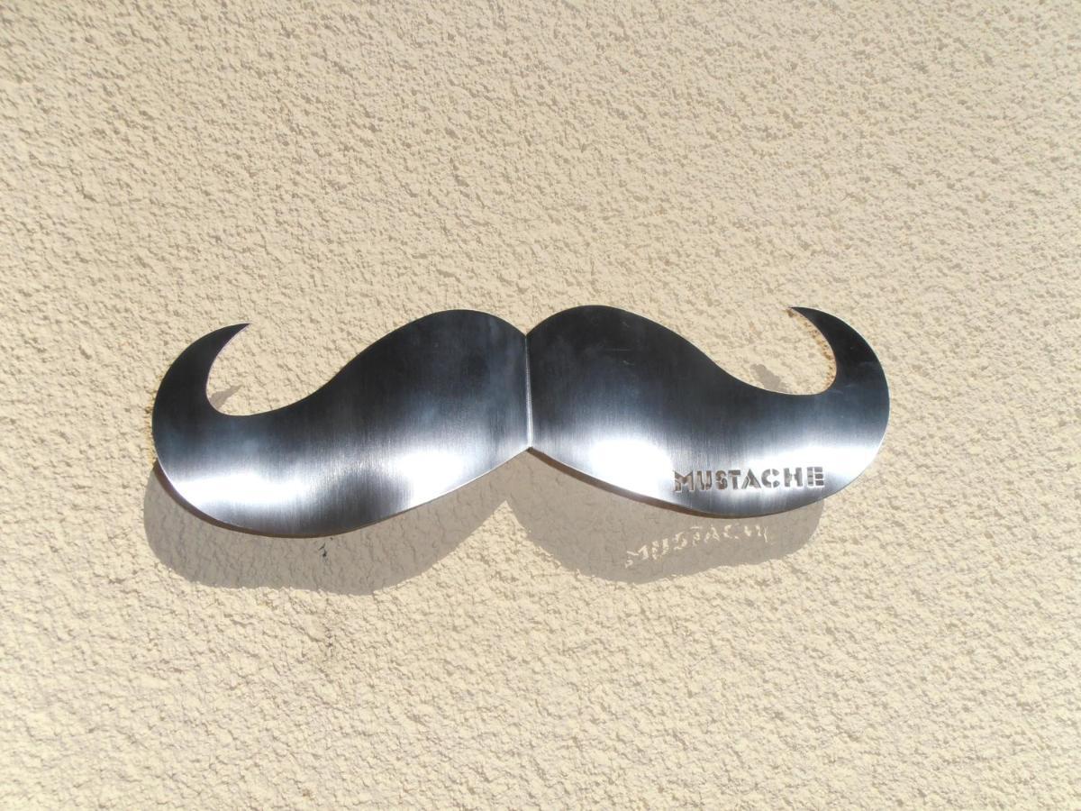 Mustache Studio Ourém Extérieur photo